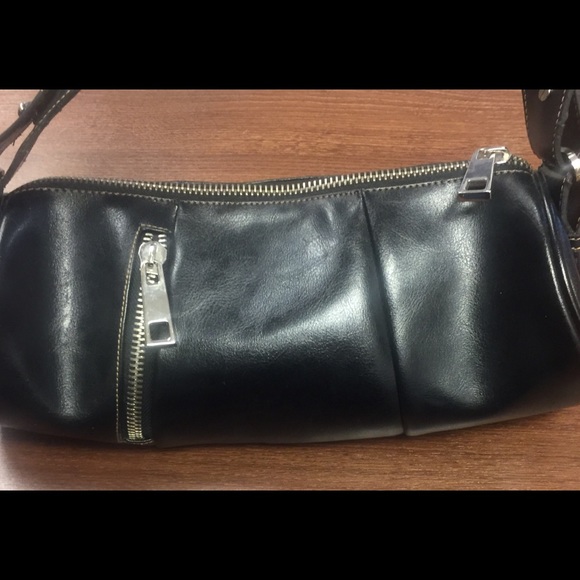 La Philipe Baguette Bag with Hibiscus aplique - Picture 4 of 8